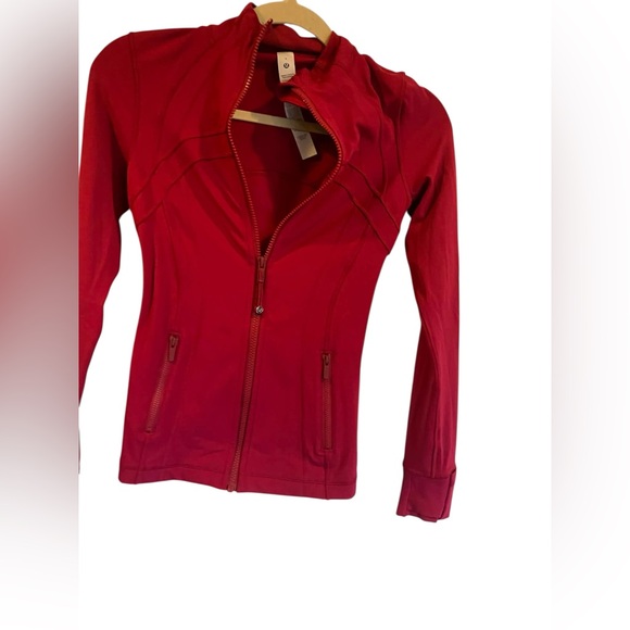 NWT Lululemon define jacket nulu BERRY RUMBLE Size 4